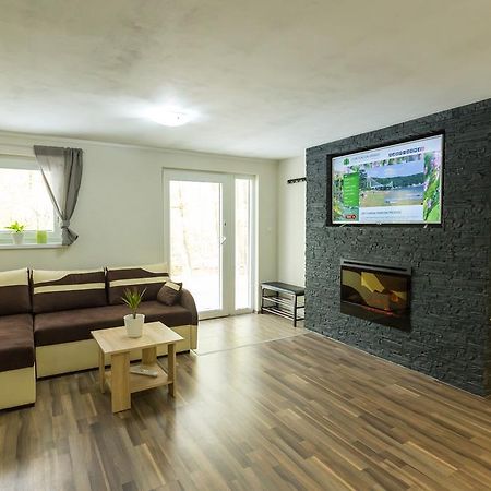 Lesní Penzion Vranov Vranov nad Dyjí Exterior foto
